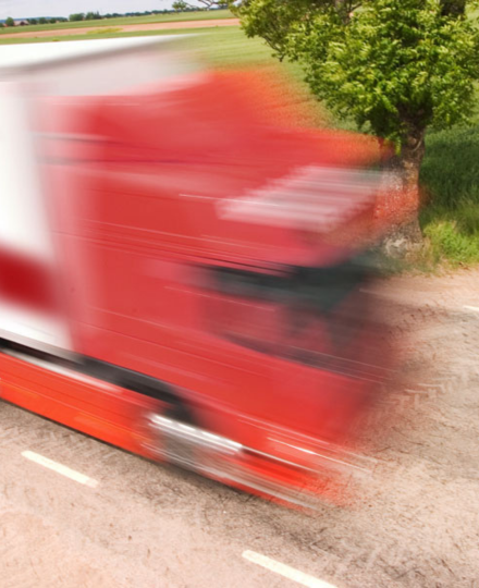 Camión de Transports Pau en carretera